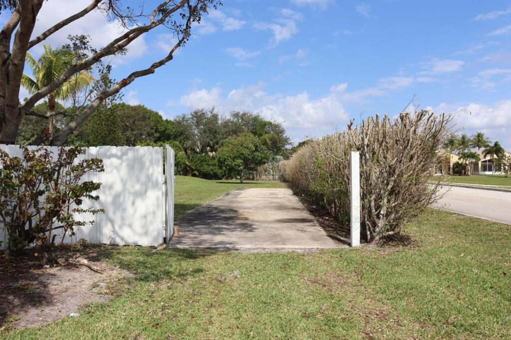 4/3.5 House With Pool- Boynton Beach, Fl. Exterior photo